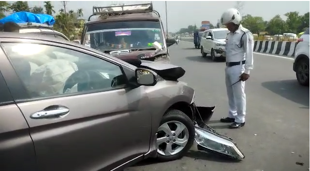 Two Vehicles Collided Head-on In Bagdogra, Two Injured - Siliguri Times ...