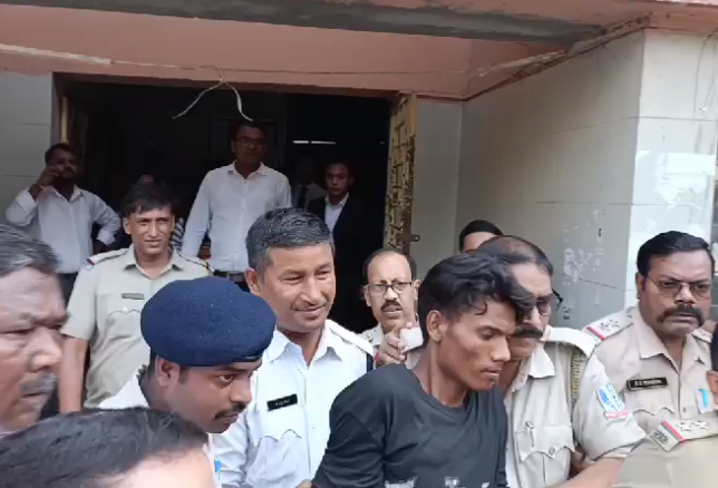 Siliguri Schoolgirl Murder Case Accused Produced In Court Amidst Tight Security Siliguri